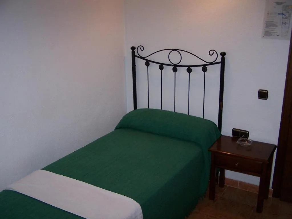 Hostal Adrian Pizarra Penzion
